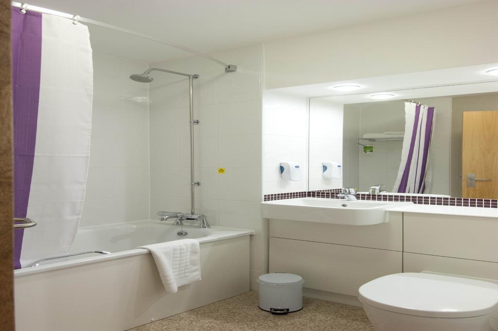 Premier Inn Liverpool Albert Dock מראה חיצוני תמונה