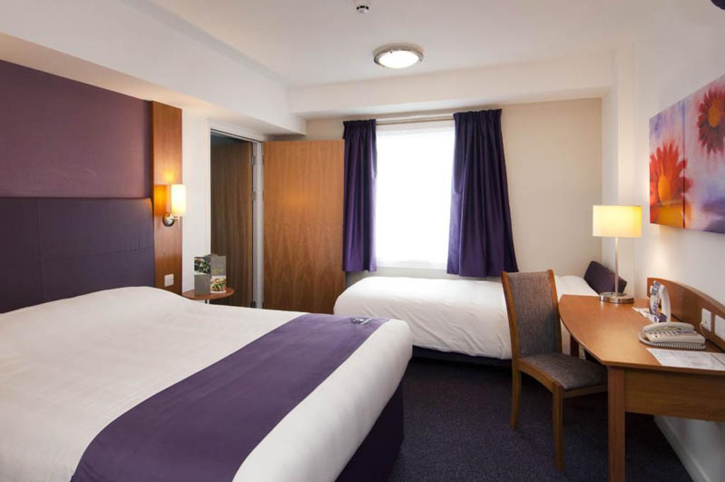 Premier Inn Liverpool Albert Dock חדר תמונה